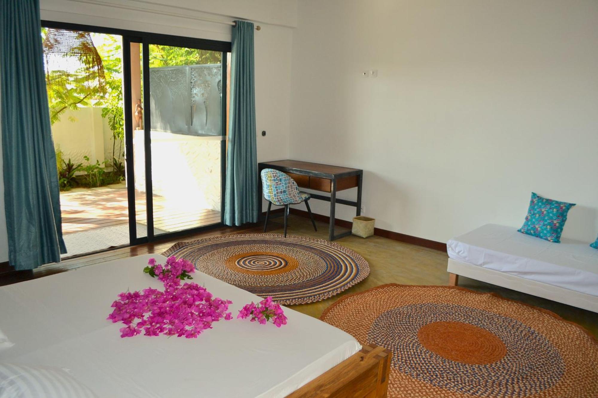 Kily House Hotel Morondava Exterior photo